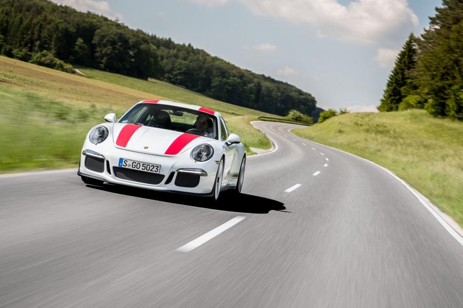  Porsche 911 R 2016 года  (фото 7 из 50)